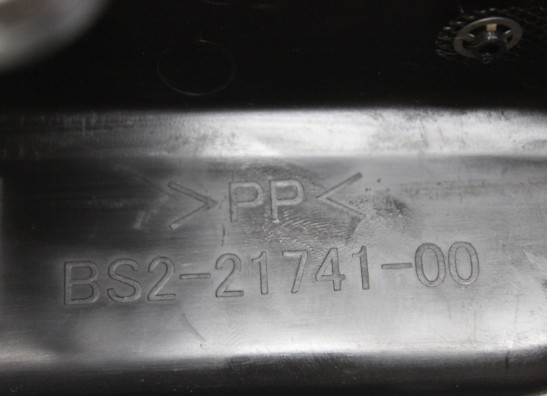 Rechter achterkant Yamaha MT 09