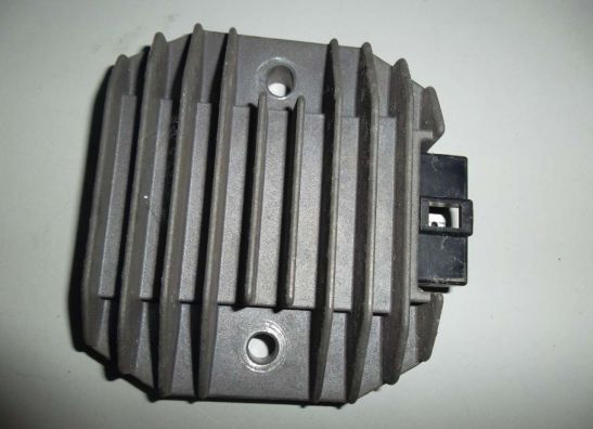 Spanningsregelaar Overig Peugot elysco 125
