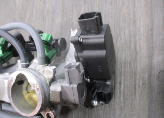 Gasklephuis Suzuki GSX S 750