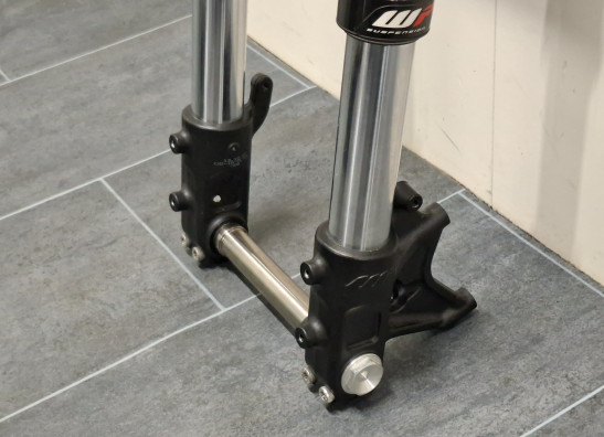 Voorpoten compleet KTM 690 Duke 4