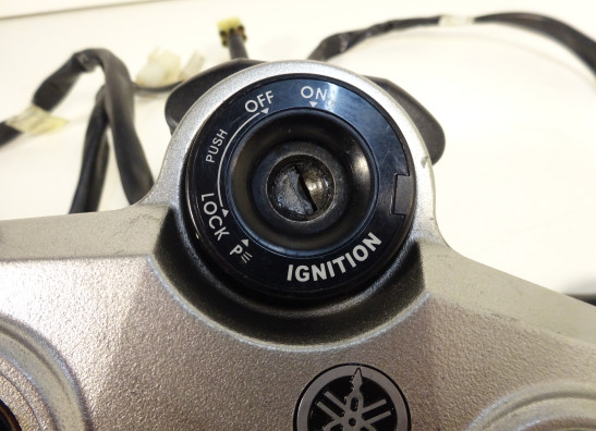 Schlosssatz Yamaha FZ1