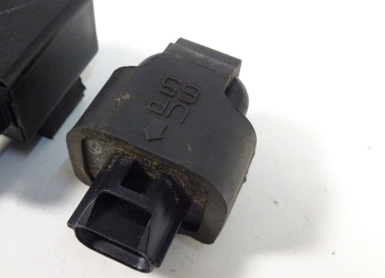 Relais unit Kawasaki ER 6