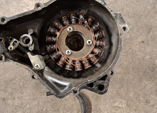 Generator Suzuki GSX 550 EF