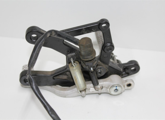 Fussrastetrager vorne rechts Yamaha YZF R1