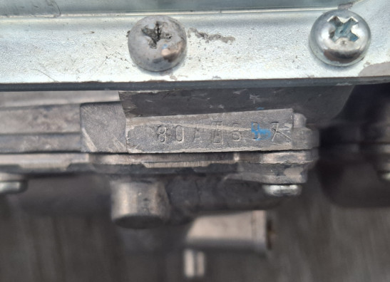 Carburetor assy Honda CBR 1000 F