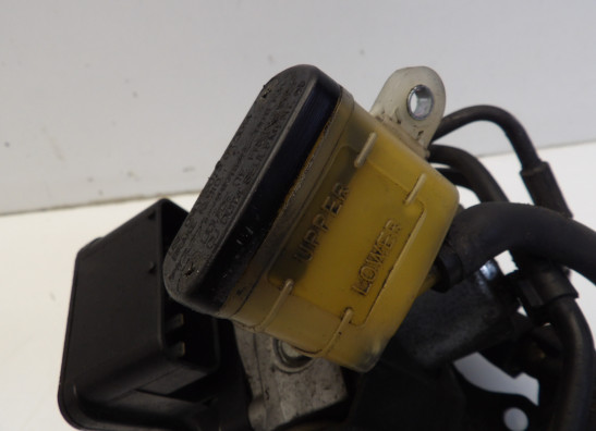 ABS pomp Triumph Sprint ST 1050