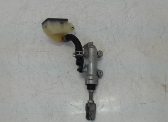 Rempomp achter Suzuki GSX R 1000 2005-2006