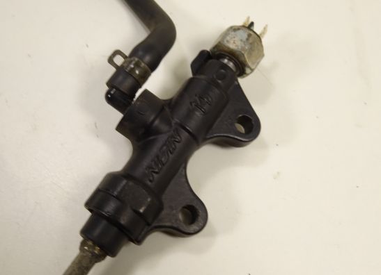 Rempomp achter Triumph Sprint ST 1050