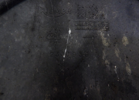 Voorspatbord Triumph Sprint RS