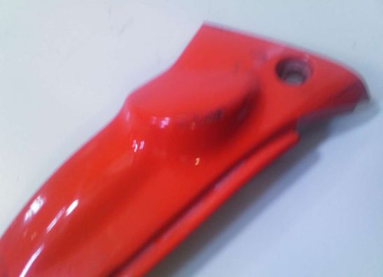 Rechter onderkuip Aprilia RSV 1000