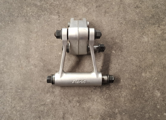 Link systeem achterveer KTM 690 Duke 4