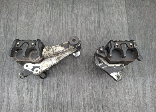 Brake calipers front Honda VF 700  750 S Sabre