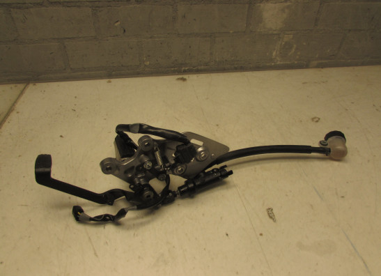 Fussrastetrager vorne rechts Yamaha Tracer 9 GT