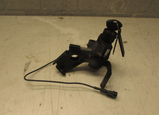 Contact slot BMW C 650 GT