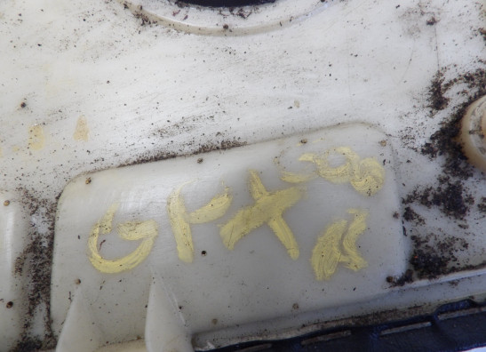 Seitenverkleidung links klein Kawasaki GPX 600