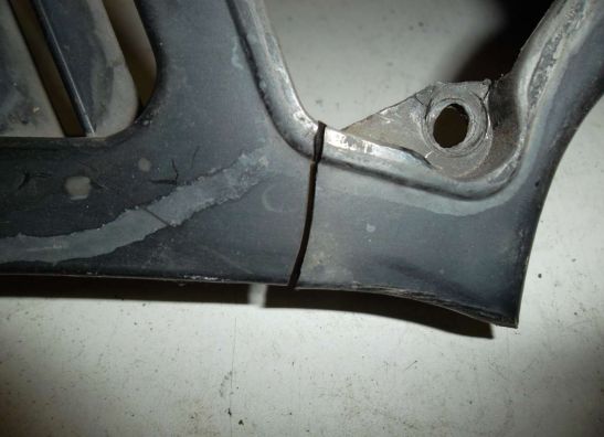 Cowl upper connector left Yamaha FJ 1200