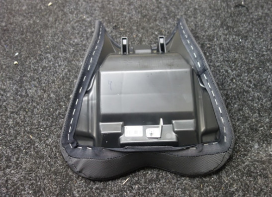 Zadel Kawasaki Ninja 400