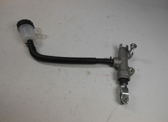 Rempomp achter Kawasaki Z 750