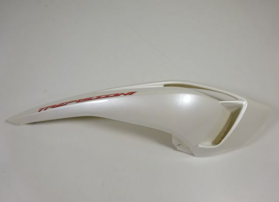 Rechter achterkant MV Agusta 800 Brutale