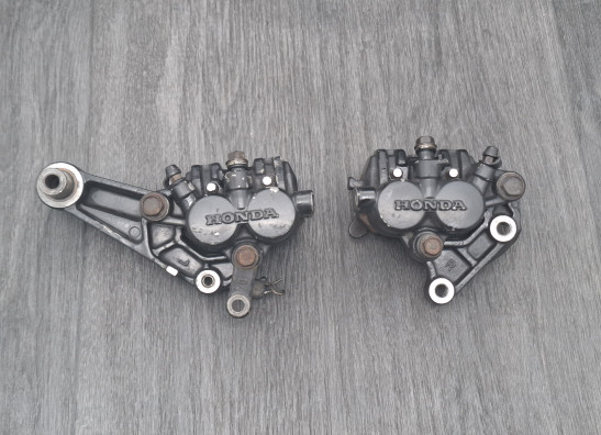 Brake calipers front Honda VF 700  750 S Sabre