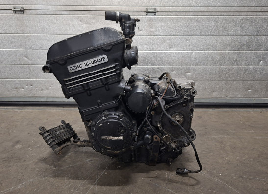 Engine Kawasaki GPZ 900