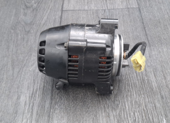 Dynamo Triumph Trident 900