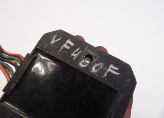Regler Gleichrichter Honda VF 400 F