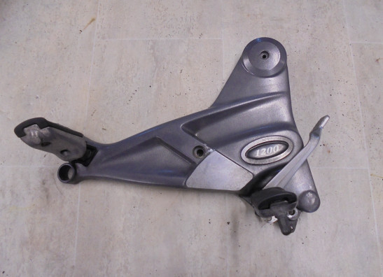 Main step holder right Triumph Trophy 1200