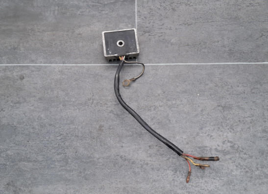 Regulator rectifier  Suzuki GS 750