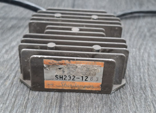 Spanningsregelaar Honda VF 750 F