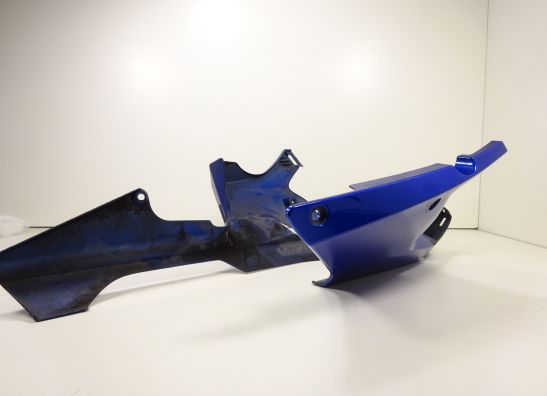 Cowl under Honda CBR Fireblade