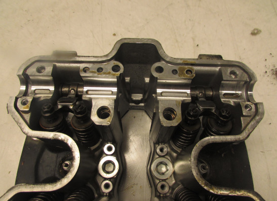 Cilinderkop Honda VF 700  750 F