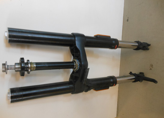 Voorpoten compleet KTM 390 Duke