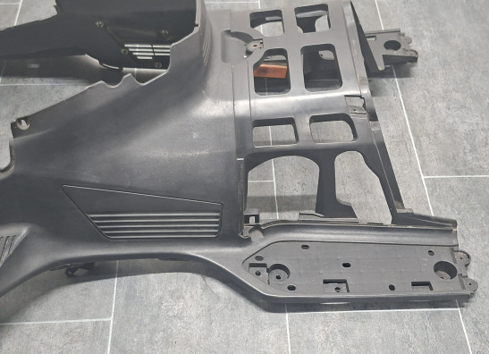 Binnenkuip Suzuki Burgman 650