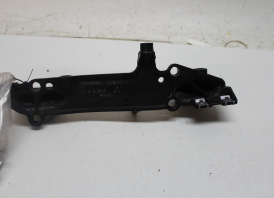 Kofferbeugel rechts Triumph Sprint GT 1050