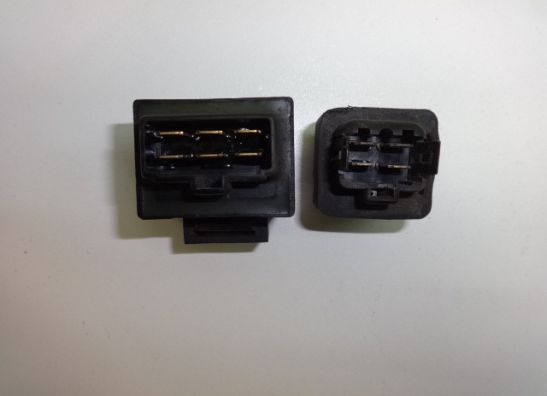 Relais unit Yamaha FZ 750