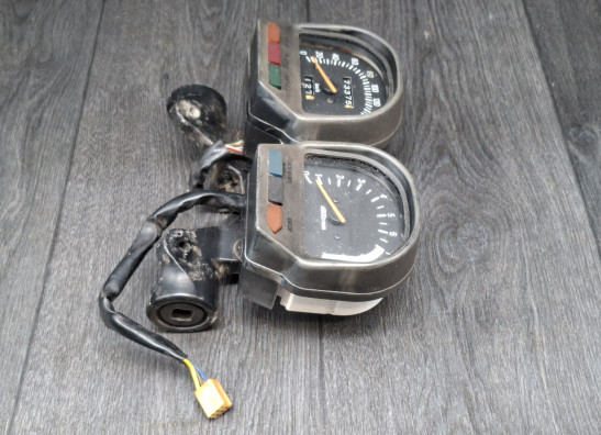 Meter combination Yamaha XV 700 / 750 SE