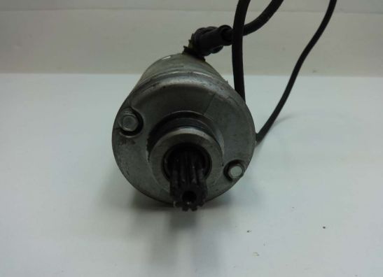 Starting motor Suzuki GS 500 E
