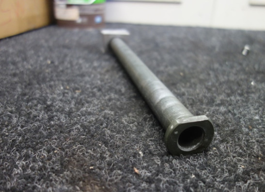 Hinterradachse Aprilia RSV 1000