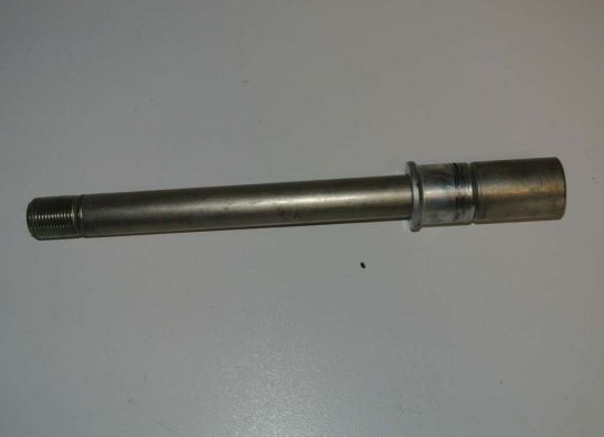 Axle front Suzuki GSF 600 650 Bandit 