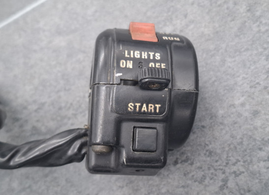 Handlebar switch assy right Suzuki GSX 550 EF