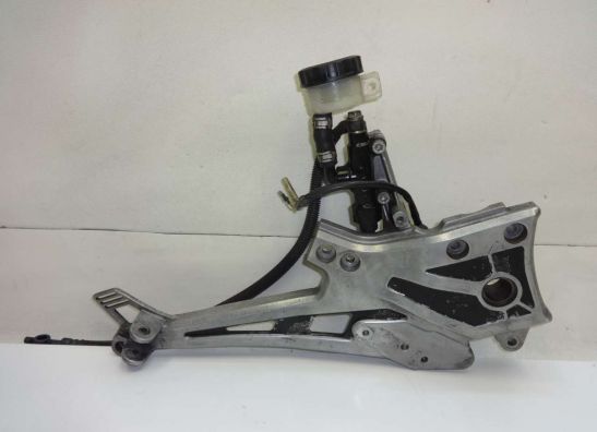 Main step holder right Kawasaki GPZ 900