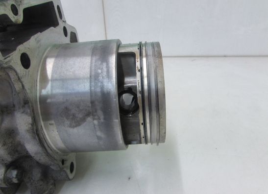 Cilinderkop Aprilia RSV 1000