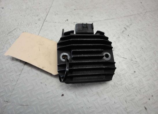 Spanningsregelaar Yamaha X max 250 i