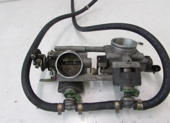 Gasklephuis Ducati ST2