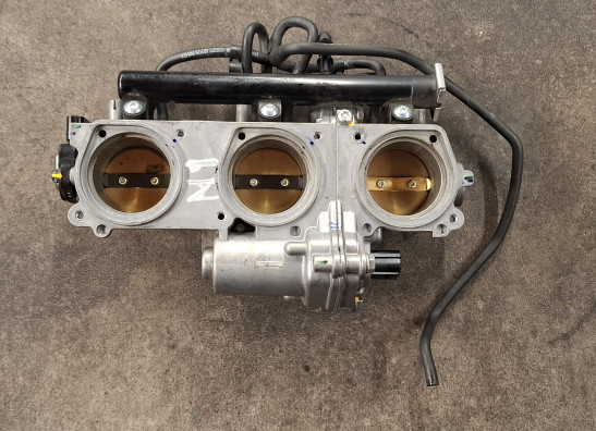 Gasklephuis Triumph Speed triple RS