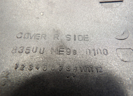 Seitenverkleidung rechts klein Honda VT 700 750