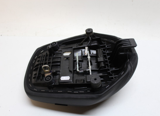 Buddy zadel Yamaha Niken GT