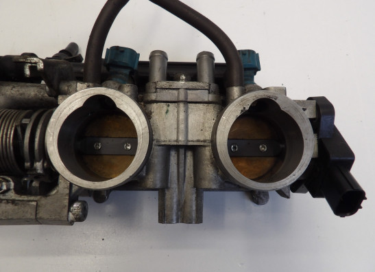 Gasklephuis Honda CBF 1000