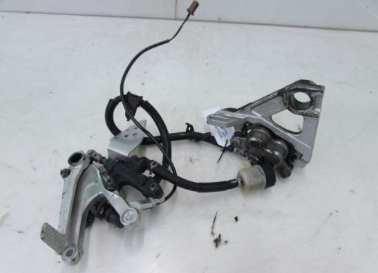 Main step holder right Yamaha YZF R6